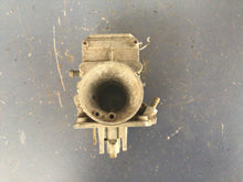 Load image into Gallery viewer, 1987 SUZUKI RM 125 FLATSLIDE MIKUNI CARB CARBURETOR BODY