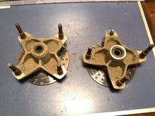 Load image into Gallery viewer, YAMAHA Banshee Warrior 350 front hubs & brake rotors 1987-1989