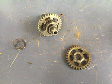 Load image into Gallery viewer, 1993 Honda Cr125 Kickstart Kick Start Spindle Idler Gear 1990-1997 Honda CR125