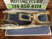 Load image into Gallery viewer, 2005 Suzuki Rmz450 Swingarm Swing Arm Suspension wishbone linkage