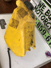 Load image into Gallery viewer, 1999 86-01 RM80 OEM FUEL GAS TANK RESERVOIR CONTAINER PETCOCK 44110-02B00-25Y