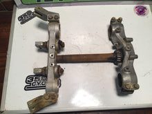 Load image into Gallery viewer, 1995 KAWASAKI 95-06 KDX200 97-05 KDX220R OEM FRONT FORKS LOWER UPPER TRIPLE TREE