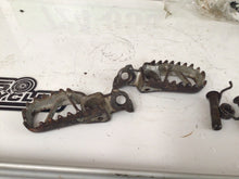 Load image into Gallery viewer, 1996 1988-1996 Kawasaki KDX200 Foot Pegs Left and Right KX250 KX500