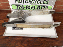 Load image into Gallery viewer, 1992 - 1995 Suzuki RM125 RM 125 RM250 250 Rear Swingarm Swing Arm Frame Mount