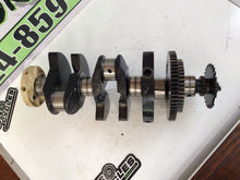 Load image into Gallery viewer, 1999 TRIUMPH DAYTONA 955I CRANKSHAFT Crank