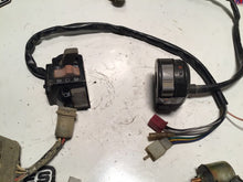 Load image into Gallery viewer, 2003 Yamaha Warrior 350 RIGHT HANDLE BAR KILL OFF START SWITCH SWITCHES
