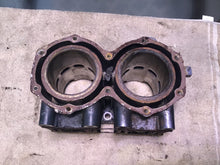 Load image into Gallery viewer, 1993 Yamaha WaveRunner 3 650 Cylinders