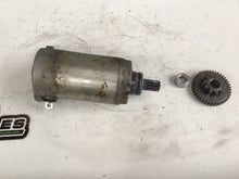 Load image into Gallery viewer, 99 00 01 02 03 04 YAMAHA TTR 225 TTR225 OEM STARTER IDLER GEAR GOOD! Starter