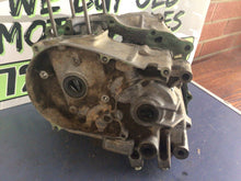 Load image into Gallery viewer, 1993 HONDA XR80R LEFT RIGHT CRANKCASE CRANK CASES 11100-176-020 11100-GCR-000