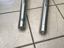 Load image into Gallery viewer, 2002 YAMAHA YZ426F OEM RIGHT LEFT FRONT SUSPENSION FORKS SHOCKS DAMPERS
