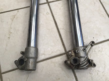 Load image into Gallery viewer, 2002 YAMAHA YZ426F OEM RIGHT LEFT FRONT SUSPENSION FORKS SHOCKS DAMPERS