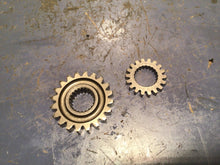 Load image into Gallery viewer, 1989 kawasaki kx 250 primary gear and crank gear