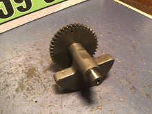 Load image into Gallery viewer, 1987 1986 HONDA XL250R Crankshaft Counter Balance Crank gear OEM