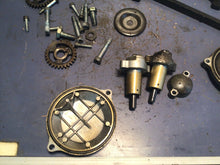 Load image into Gallery viewer, 1981-1983 YAMAHA VIRAGO XV 750 TIMING CHAIN TENSIONER GUIDE SLIDER Gears Covers