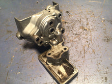 Load image into Gallery viewer, 1982 YAMAHA VIRAGO 750 OIL PUMP
