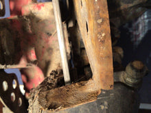 Load image into Gallery viewer, 1991 HONDA TRX250X FRONT LOWER UPPER RIGHT CONTROL A ARMS KNUCKLE HUB Caliper