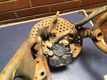 Load image into Gallery viewer, 1991 HONDA TRX250X FRONT LEFT LOWER UPPER CONTROL A ARMS KNUCKLE HUB Caliper