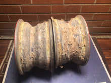 Load image into Gallery viewer, 1991 HONDA 250X 250 x OEM FRONT RIM WHEELS BOLT PATTERN