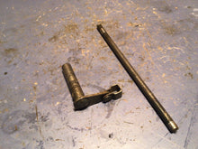 Load image into Gallery viewer, 2007 HONDA CRF250R CLUTCH PUSH ROD Pivot arm