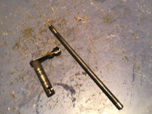 Load image into Gallery viewer, 2007 HONDA CRF250R CLUTCH PUSH ROD Pivot arm