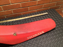 Load image into Gallery viewer, 2012 HONDA CRF450R SEAT 77100-MEN-A40 FITS 2012 CRF450R