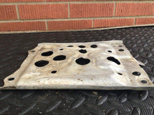 Load image into Gallery viewer, 92 Honda TRX 250X Middle Skid Plate 50360-HC0-670 1991-1992