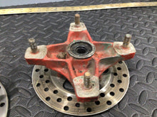 Load image into Gallery viewer, OEM Honda Trx400ex Front Wheel Hubs trx 400ex 99-08