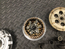 Load image into Gallery viewer, 03-08 KAWASAKI Suzuki KFX400 LTZ400 KFX 400 OEM COMPLETE CLUTCH OUTER BASKET HUB