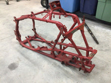 Load image into Gallery viewer, GENUINE OEM 2002 HONDA SPORTRAX 400 TRX400EX MAIN FRAME CHASSIS BODY 99-04
