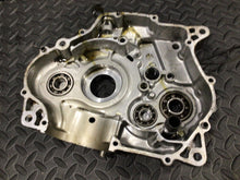 Load image into Gallery viewer, 1991 Suzuki DR 350 DR350 DR350SE Left Side Crankcase Engine Case Half