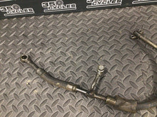 Load image into Gallery viewer, 1999 90-99 DR350SE DR250SE Oil Hard Flex Line Lubrication Passage Tube Top End