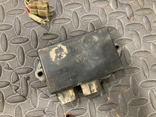 Load image into Gallery viewer, 97-01 1998 Warrior 350 OEM CDI Electrical Computer ECU Unit 3GD-85540-40-00 rect