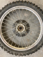 Load image into Gallery viewer, 1997 86-19 RM80 RM85 J17X1.40 FRONT WHEEL HUB ROTOR ASMBL BRAKE 17” 54111-02B42