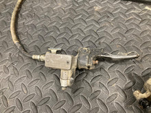 Load image into Gallery viewer, 2003 03 SUZUKI RM 85 RM85 FRONT BRAKE CALIPER assembly master cylinder