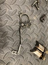 Load image into Gallery viewer, 2003 SUZUKI RM85 RM85L OEM K3 ENGINE POWER VALVE GOVERNOR ASSEMBLY 11250-03B00