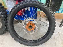 Load image into Gallery viewer, 2007 KTM 250XCF 250 350 450 EXC-F XC-F SXF Front Rear Wheel Hub Set 21/18