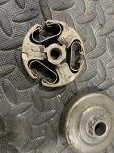 Load image into Gallery viewer, Genuine Husqvarna 365 371 385 390XP 372XP 2071 2171 Clutch 503744401