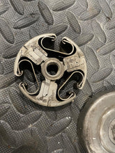 Load image into Gallery viewer, Genuine Husqvarna 365 371 385 390XP 372XP 2071 2171 Clutch 503744401
