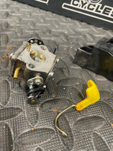 Load image into Gallery viewer, Carb Carburetor air box For Homelite 42cc Chainsaw UT-1054