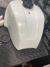 Load image into Gallery viewer, Acerbis Italian oversized Yamaha gas tank fuel petrol XT500