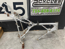 Load image into Gallery viewer, 2001 - 2003 Honda XR100R XR80R OEM Frame Chassis 50100-KN4-305ZA