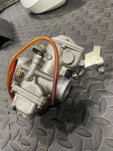 Load image into Gallery viewer, 1980 Yamaha XT500 XT 500 Carb Carburetor Intake Fuel Throttle Cable Handle