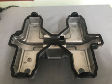Load image into Gallery viewer, 2006 Suzuki GS500FH Valve Head Cover
