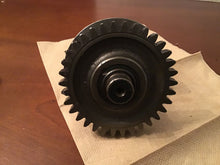 Load image into Gallery viewer, 1985 Honda ATC 350X Engine Balancer Shaft
