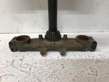 Load image into Gallery viewer, 1983 Yamaha YZ100 Triple Tree
