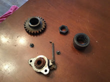 Load image into Gallery viewer, 1986 Suzuki RM250 Crank Gear Primary Drive Gear Crankshaft gear
