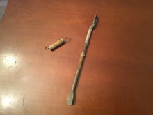 Load image into Gallery viewer, 1983 Honda ATC200x 200X seat latch
