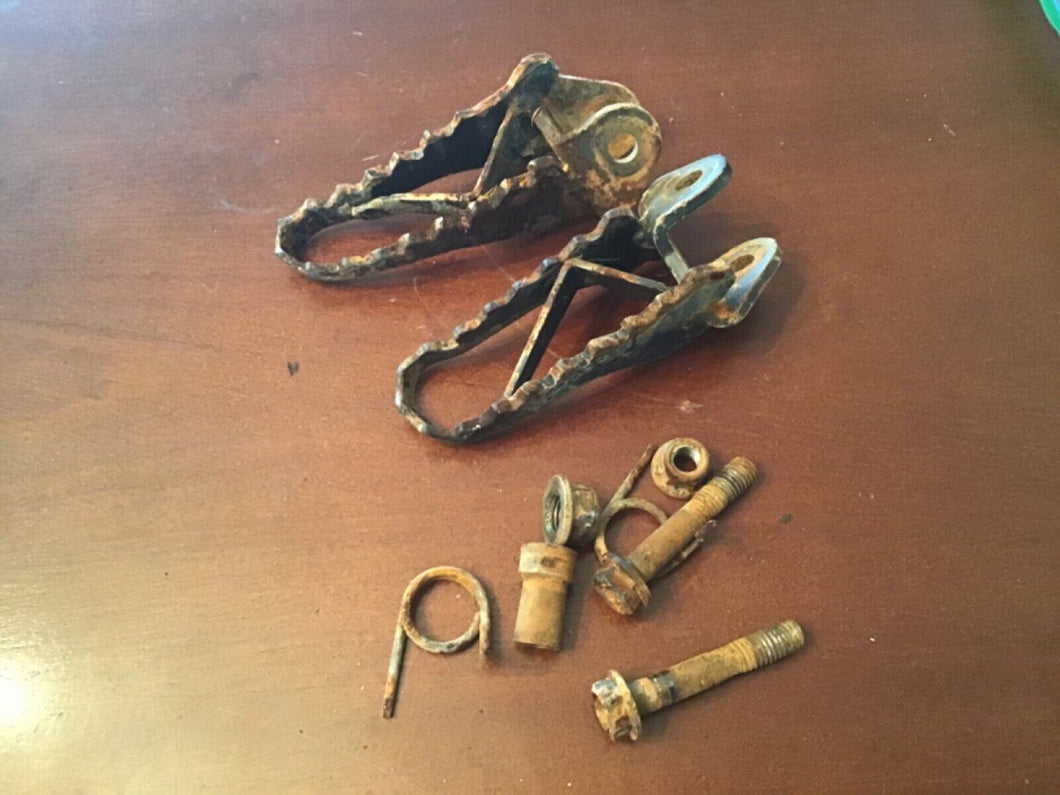 1992 Husqvarna WXC 350 foot pegs