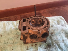 Load image into Gallery viewer, 1992 Husqvarna WXC 350 Cylinder Head Valve Assembly
