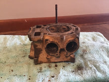 Load image into Gallery viewer, 1992 Husqvarna WXC 350 Cylinder Head Valve Assembly
